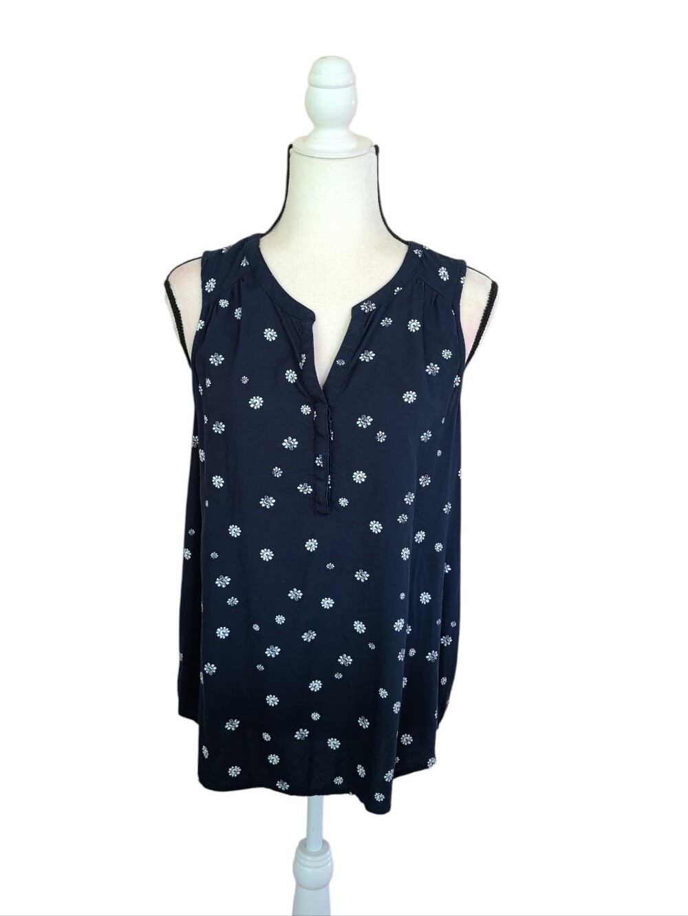 Sonoma Goods for Life Floral Sleeveless Peasant Tank Top MEDIUM Navy Blue White